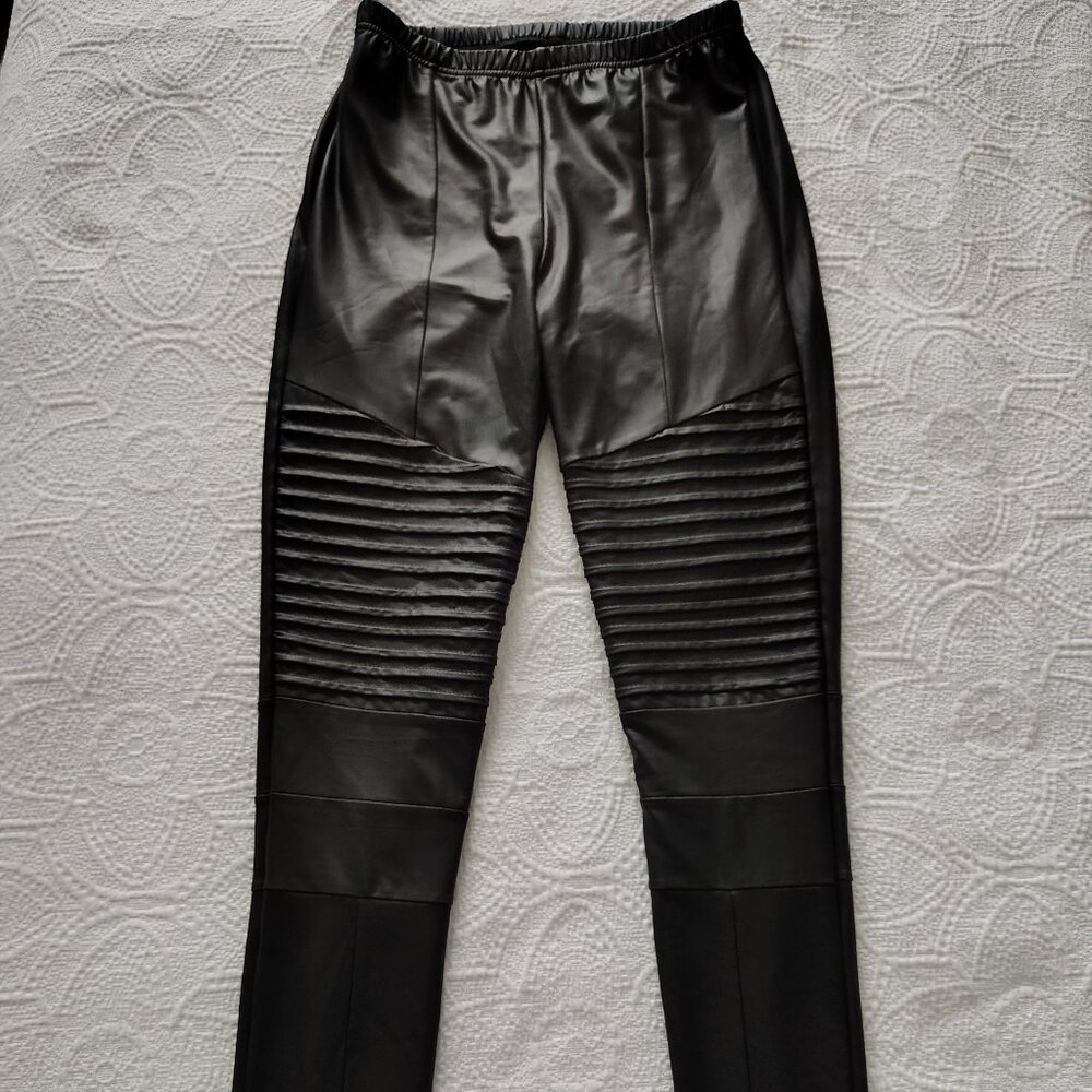 NWOT!!  Plush Lined Leggings Black - Soft Elastic Waist Band - Medium